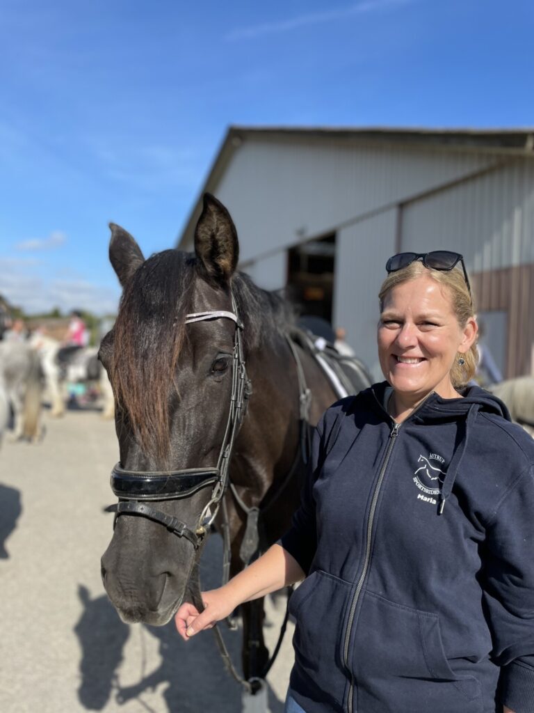 Maria Bording er nyt æresmedlem i Åstrup Sportsrideklub 