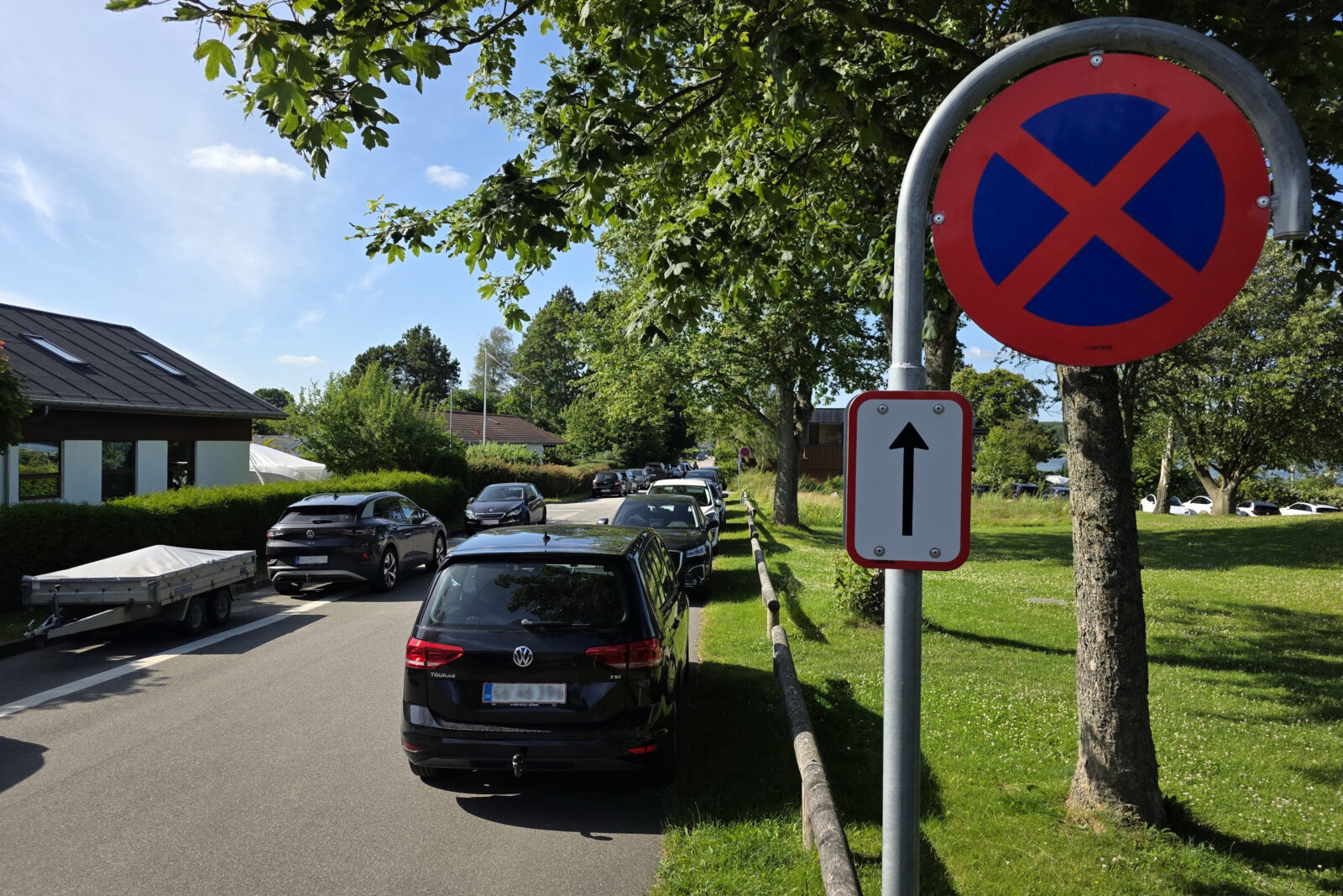 Parkeringskaos en badedag ved Fiskerhøj