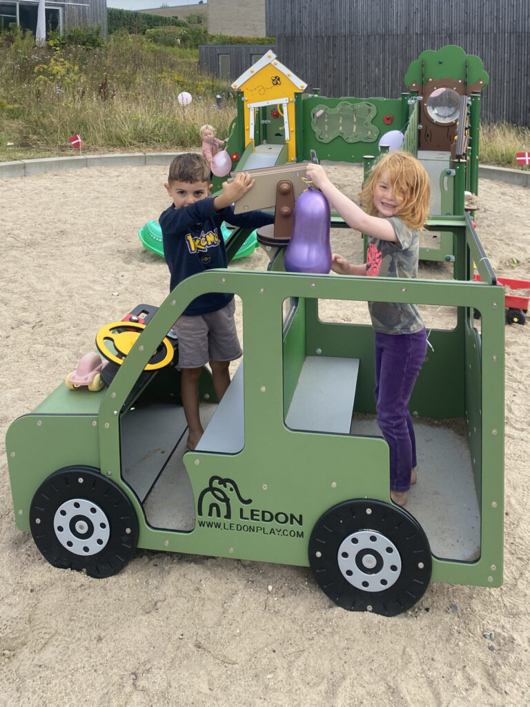 250830 legepladsindvielse 01