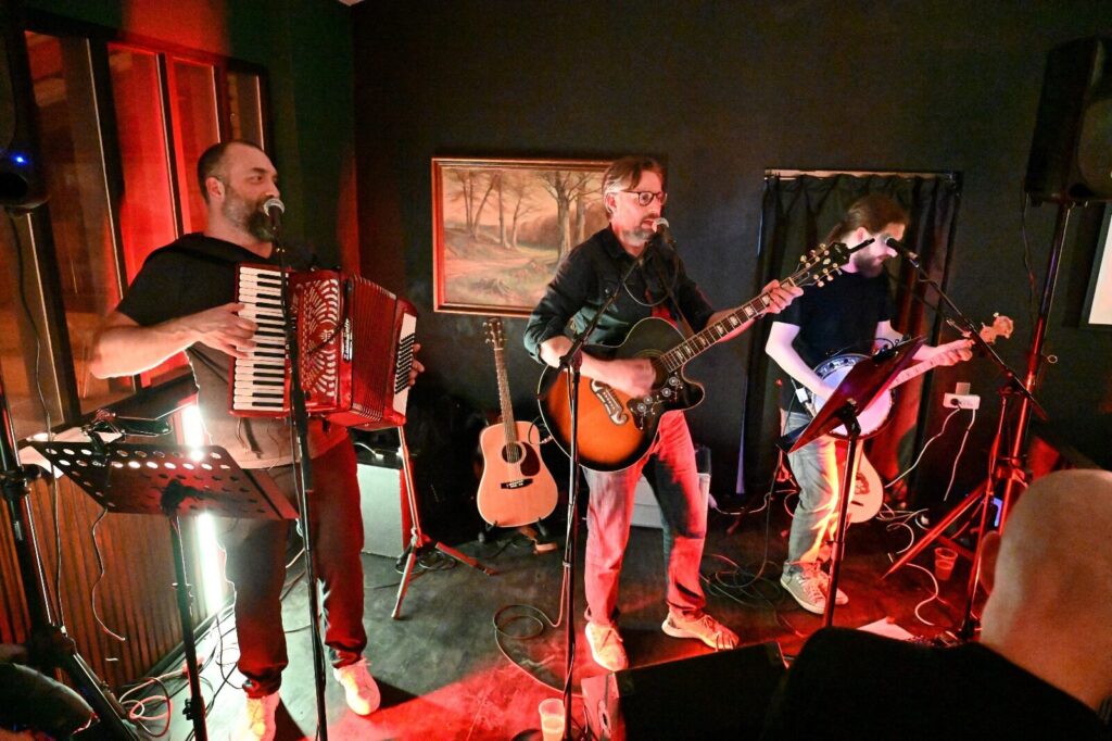 Fenny Band har tidligere spillet hos Haulrik Bryghus.