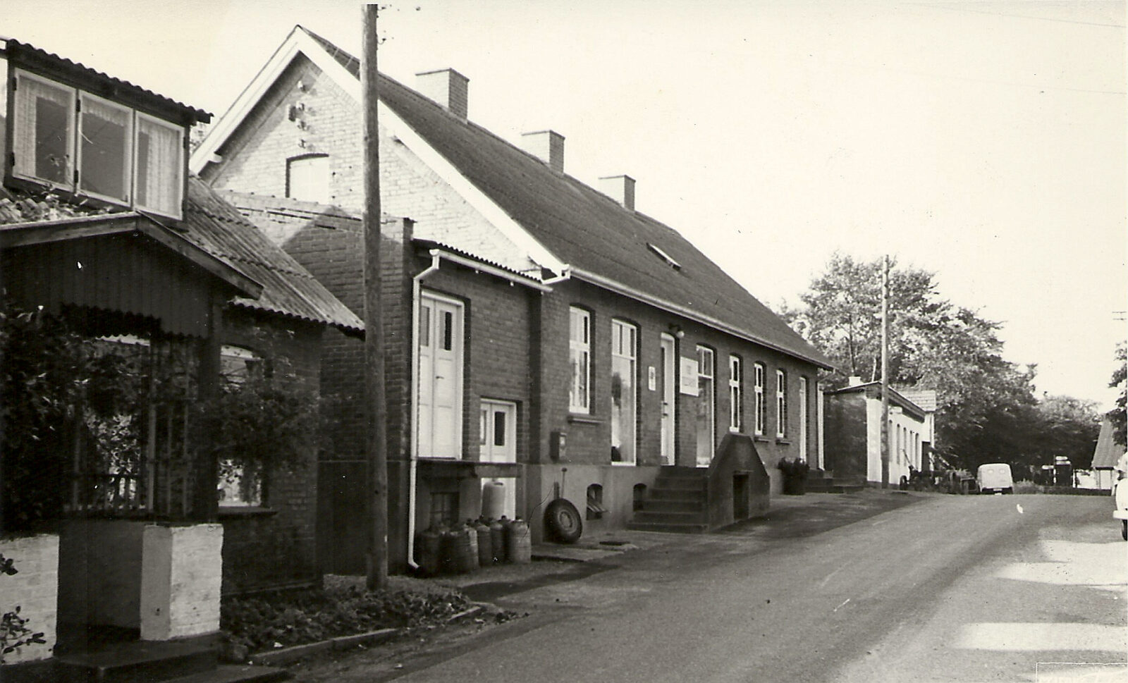 B357